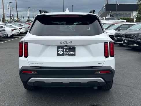 Certified 2023 Kia Sorento SX Prestige AWD/4WD image 10