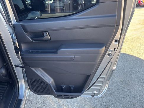 Used 2025 Toyota Tacoma SR image 19