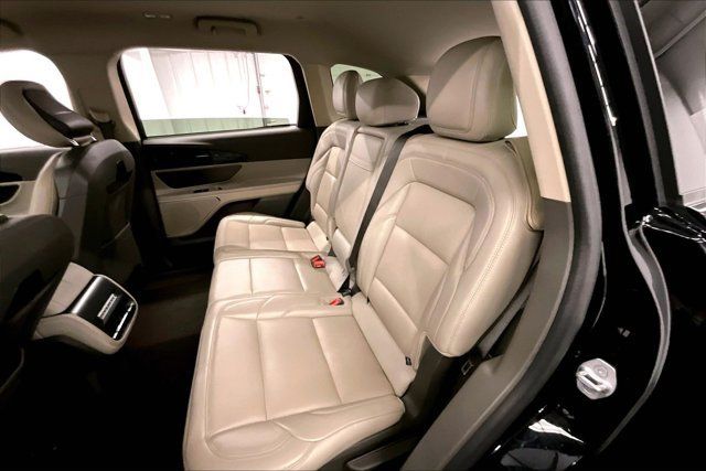 Used 2024 Lincoln Nautilus Premier AWD/4WD image 23