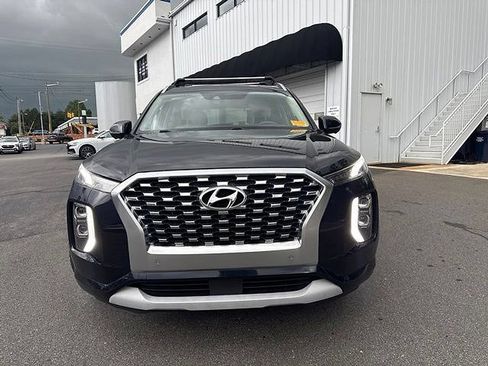 Used 2021 Hyundai Palisade Limited AWD/4WD image 2