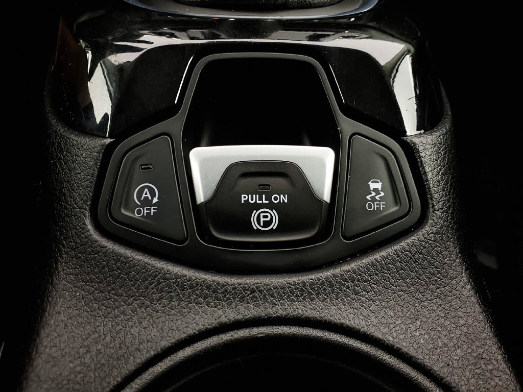 Used 2019 Jeep Compass Latitude FWD image 22