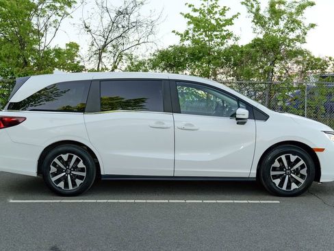 Used 2025 Honda Odyssey EX-L image 8