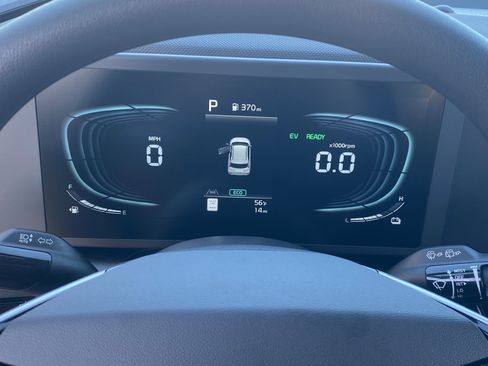 New 2026 Kia Niro LX image 29