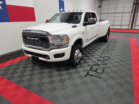 Used 2020 RAM 3500 Limited image 4