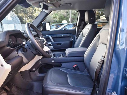 Used 2024 Land Rover Defender 110 S image 19