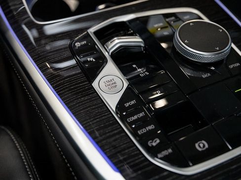 New 2026 BMW X7 xDrive40i w/ M Sport Package image 25