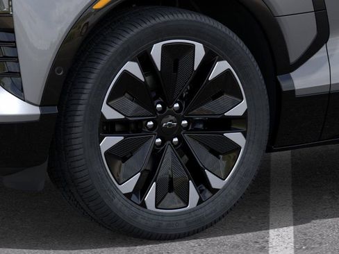New 2025 Chevrolet Blazer EV RS RWD image 37