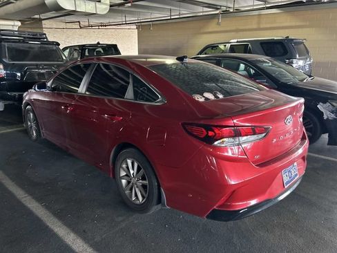 Used 2018 Hyundai Sonata SE FWD image 2