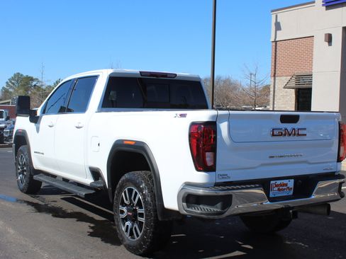Used 2022 GMC Sierra 2500 SLE w/ SLE Convenience Package image 8
