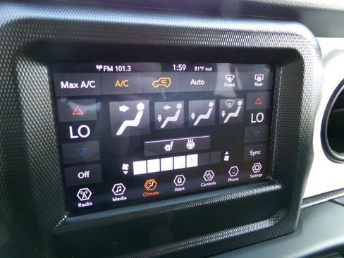 Used 2021 Jeep Wrangler Unlimited Sport AWD/4WD image 23