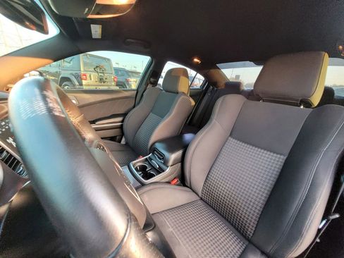 Used 2019 Dodge Charger R/T image 18