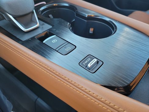 Used 2024 Nissan Rogue Platinum w/ Platinum Premium Package image 28