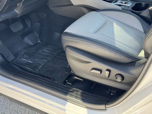 Used 2022 Subaru Forester Limited image 21