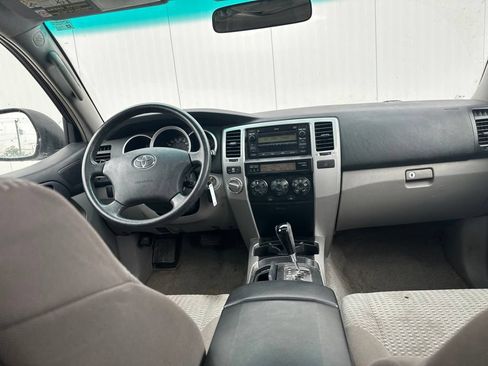Used 2007 Toyota 4Runner SR5 AWD/4WD image 26