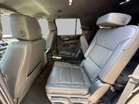 Used 2023 Chevrolet Tahoe LT w/ Luxury Package AWD/4WD image 21