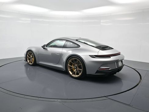 Certified 2022 Porsche 911 GT3 RWD image 3