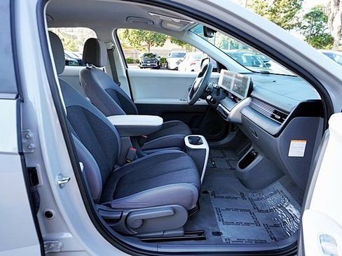 Certified 2024 Hyundai Ioniq 5 SEL RWD image 12