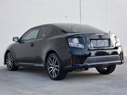 Used 2015 Scion tC FWD image 3