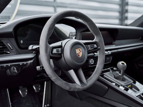 Used 2025 Porsche 911 GT3 w/ Chrono Package image 36