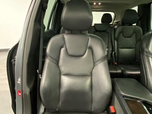 Used 2017 Volvo XC90 T6 Momentum w/ Vision Package AWD/4WD image 25