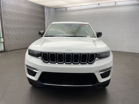 New 2025 Jeep Grand Cherokee Limited image 6