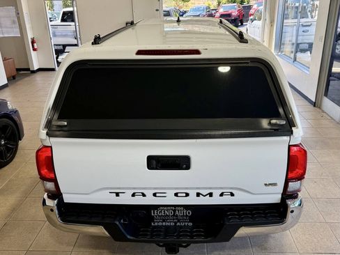 Used 2019 Toyota Tacoma SR5 RWD image 8