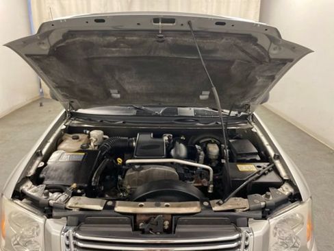 Used 2006 GMC Envoy SLE AWD/4WD image 30