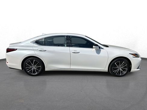 Certified 2024 Lexus ES 350 w/ Premium Package image 2