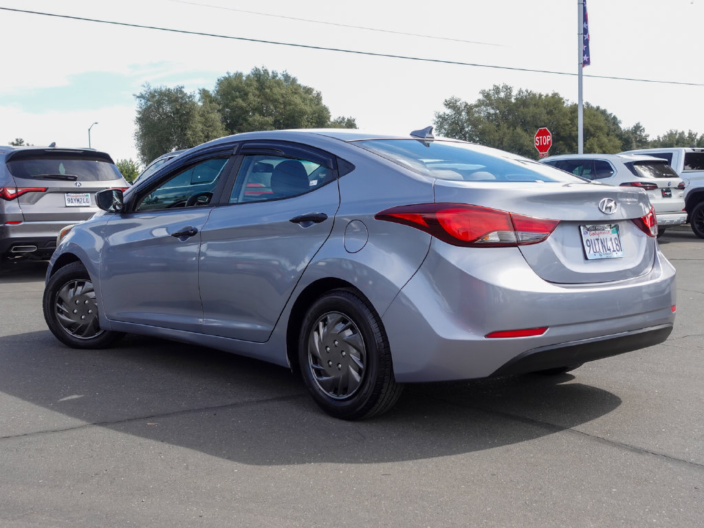 Used 2016 Hyundai Elantra SE FWD image 9