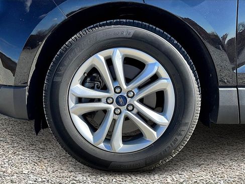 Used 2020 Ford Edge SEL image 9