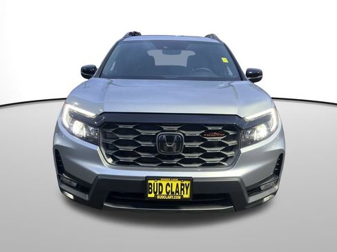 Used 2025 Honda Passport TrailSport image 9