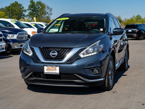 Used 2018 Nissan Murano SV image 3