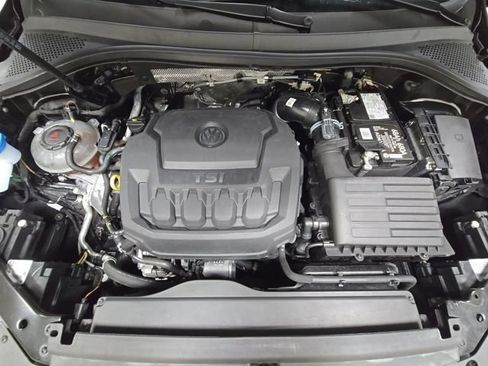 Used 2023 Volkswagen Tiguan SE FWD image 14
