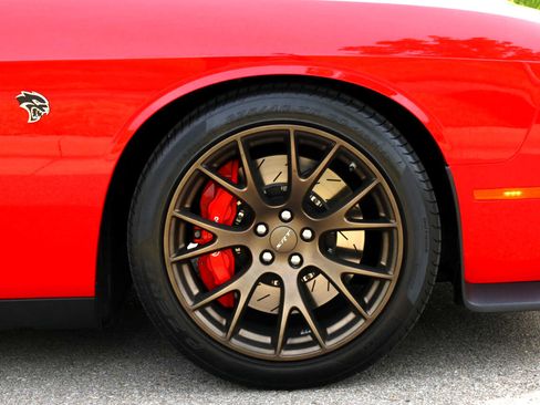 Used 2017 Dodge Challenger SRT Hellcat image 24