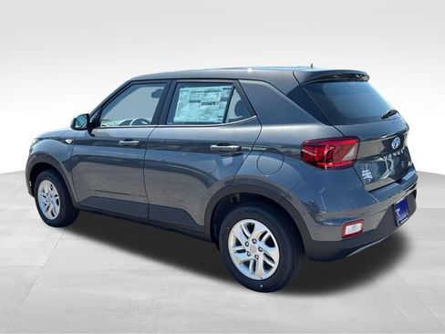 New 2026 Hyundai Venue SE FWD image 3
