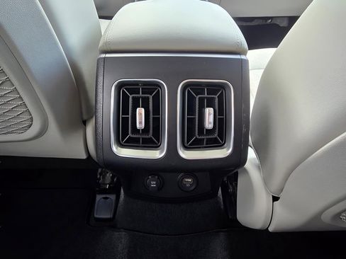 Used 2022 Kia Sorento EX FWD image 26