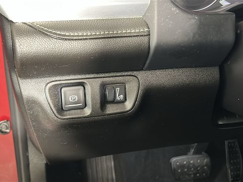 Used 2020 GMC Acadia SLE w/ Driver Convenience Package AWD/4WD image 23