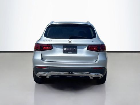 Used 2022 Mercedes-Benz GLC 300 4MATIC w/ Driver Assistance Package image 4