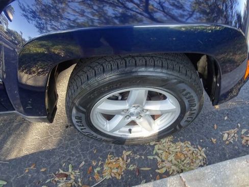 Used 2012 Jeep Liberty Limited w/ Comfort/Convenience Group image 25