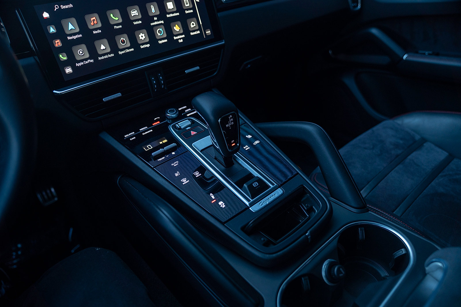 Certified 2023 Porsche Cayenne GTS AWD/4WD image 14