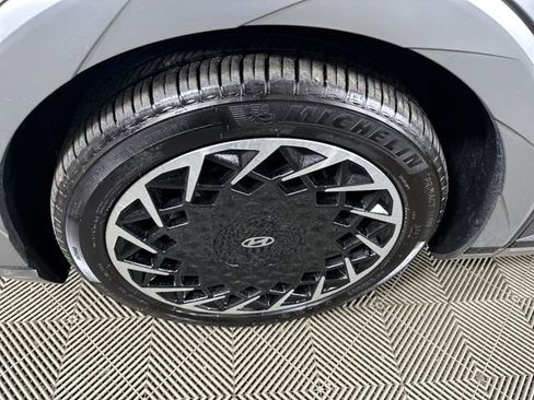 Used 2024 Hyundai Ioniq 5 Limited image 10