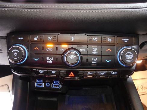 Used 2021 Dodge Durango Citadel AWD/4WD image 38