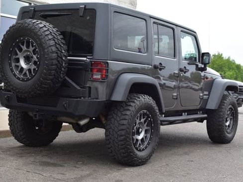 Used 2017 Jeep Wrangler Unlimited Sport w/ Quick Order Package 24S AWD/4WD image 14