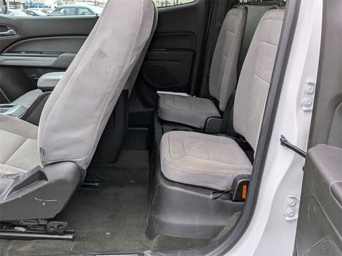 Used 2015 Chevrolet Colorado LT image 16