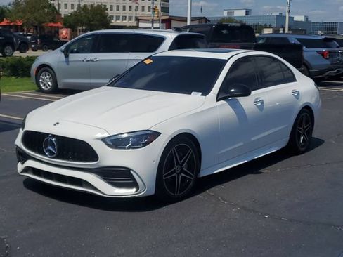 Used 2022 Mercedes-Benz C 300 4MATIC Sedan image 3
