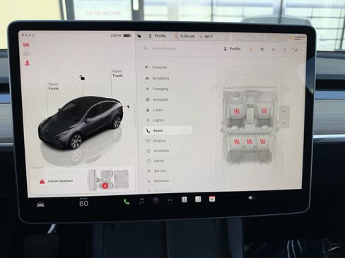 Used 2023 Tesla Model Y Long Range image 15