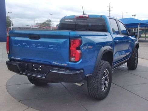 Used 2024 Chevrolet Colorado ZR2 w/ ZR2 Convenience Package III AWD/4WD image 14