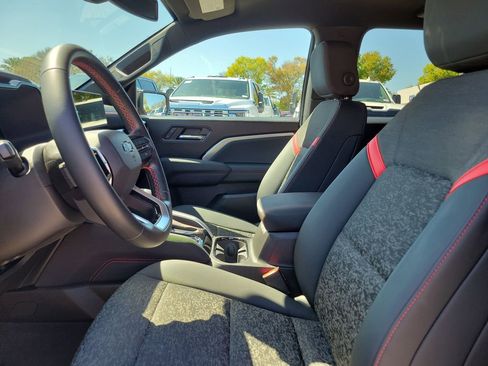 Used 2023 Chevrolet Colorado Z71 w/ Z71 Convenience Package 2 image 20