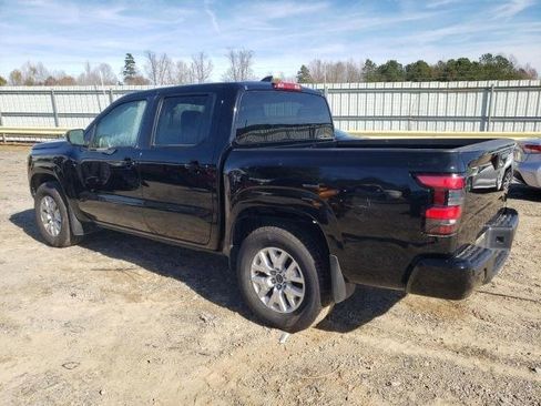 Used 2022 Nissan Frontier SV image 3