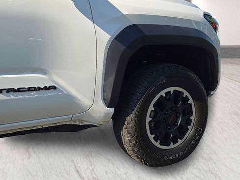 Used 2024 Toyota Tacoma TRD Off-Road AWD/4WD image 10